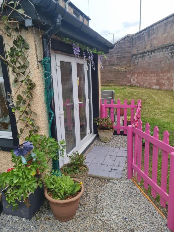 Nanny Bambi'S Highland Hoose Inverness Exterior foto