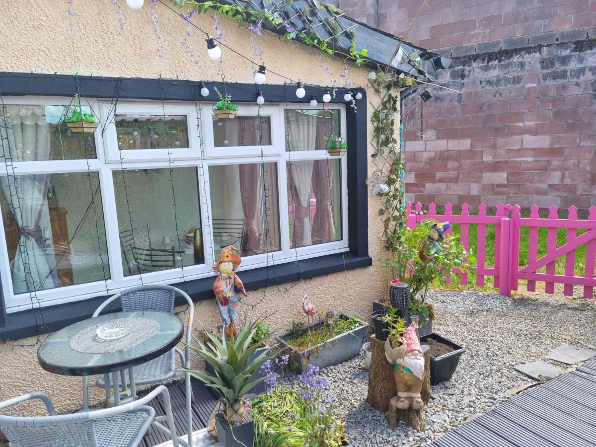 Nanny Bambi'S Highland Hoose Inverness Exterior foto